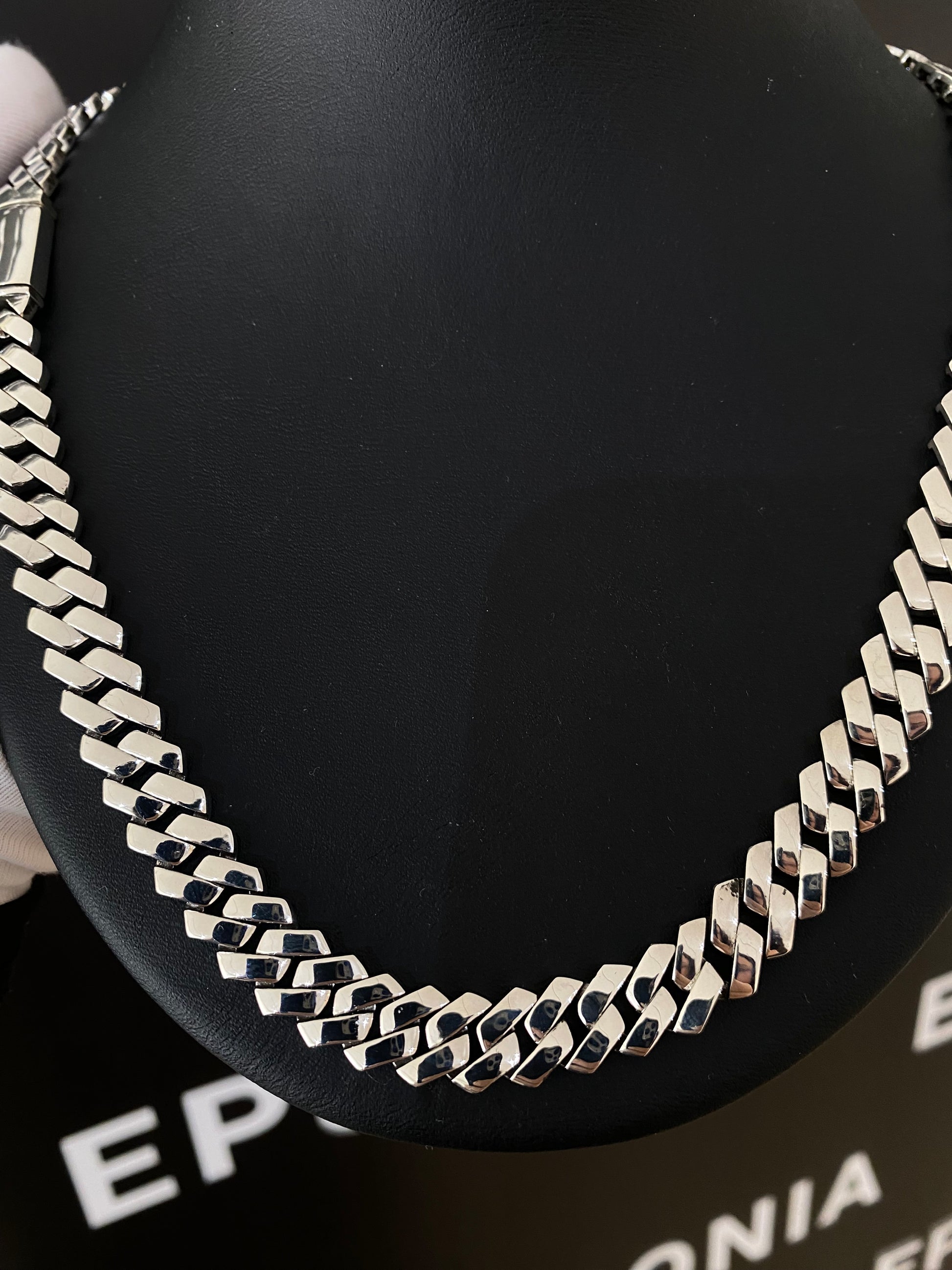 Cuban chain